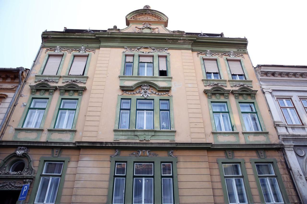 Schick Apartment Sibiu Exterior foto